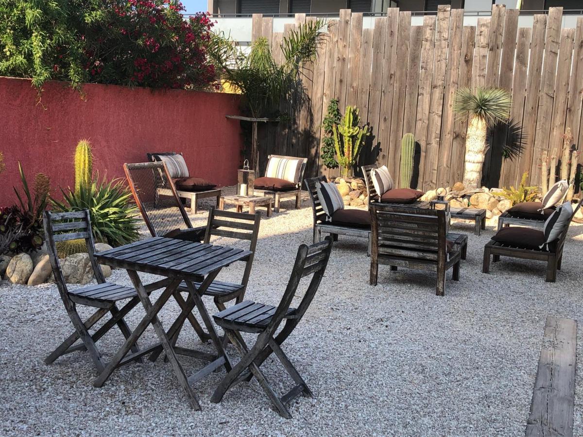 Hotel Les Mimosas Argeles-sur-Mer Exterior photo
